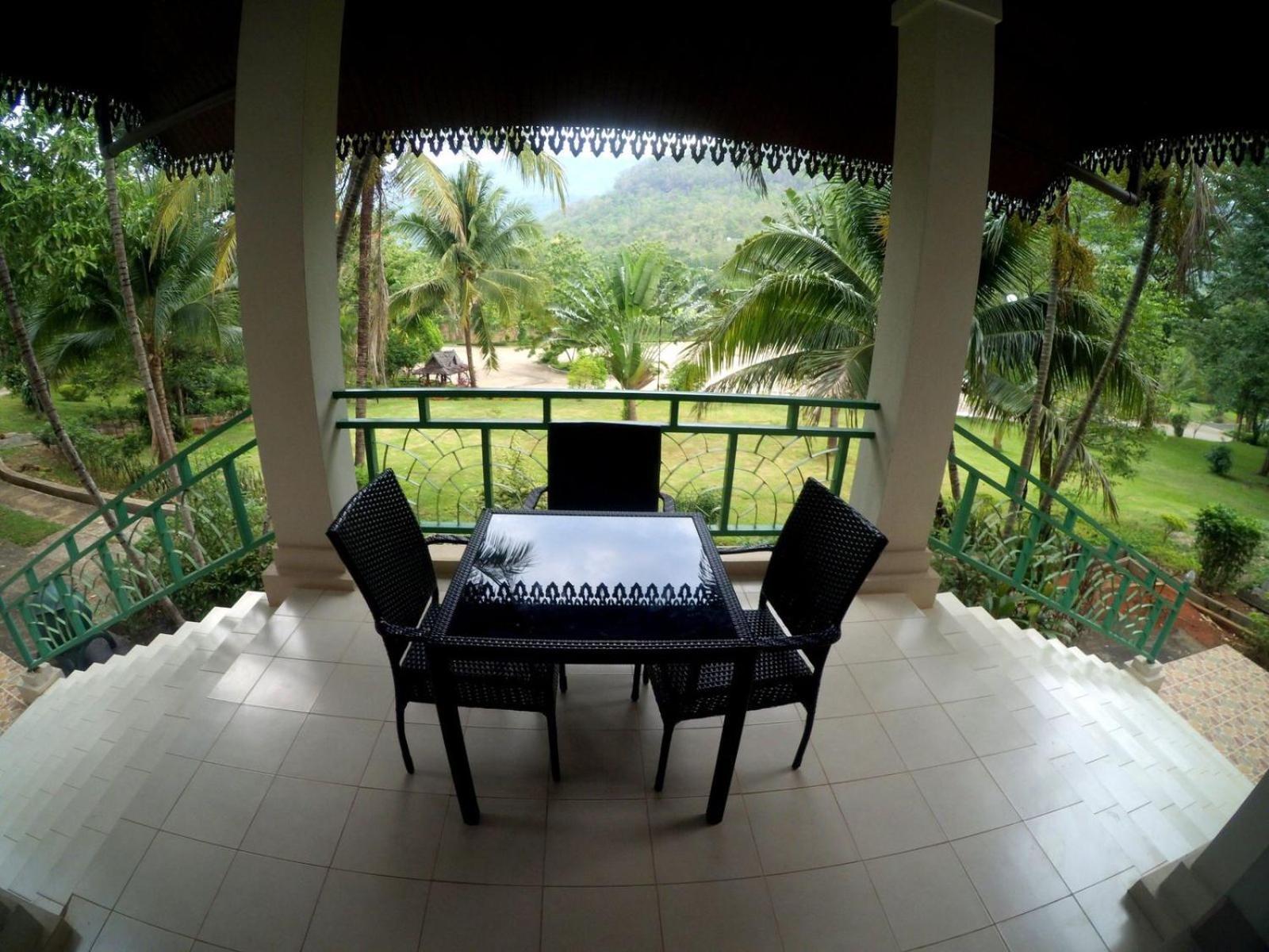 Phubachiang Golf & Resort Pakse Exterior photo
