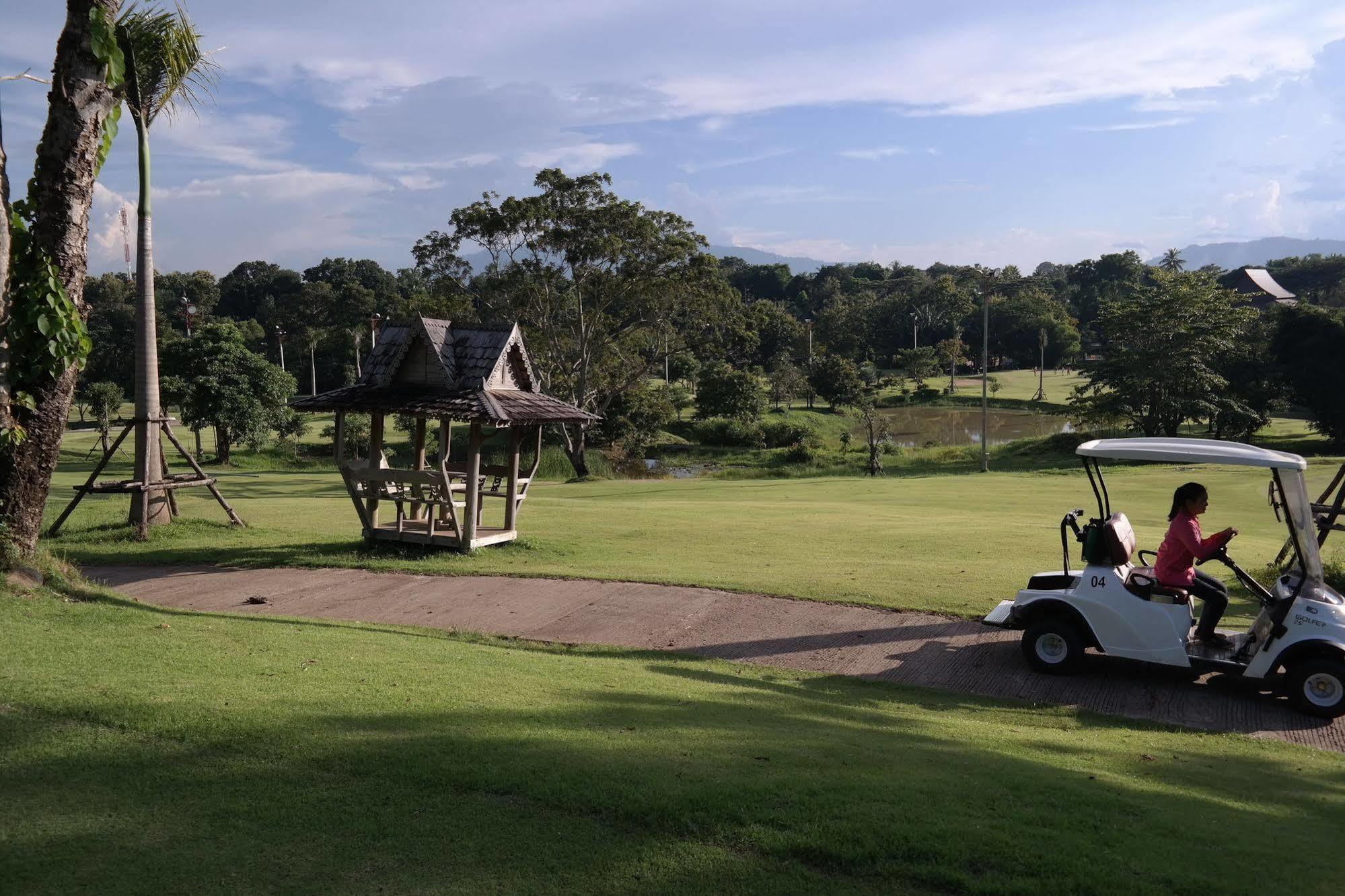 Phubachiang Golf & Resort Pakse Exterior photo